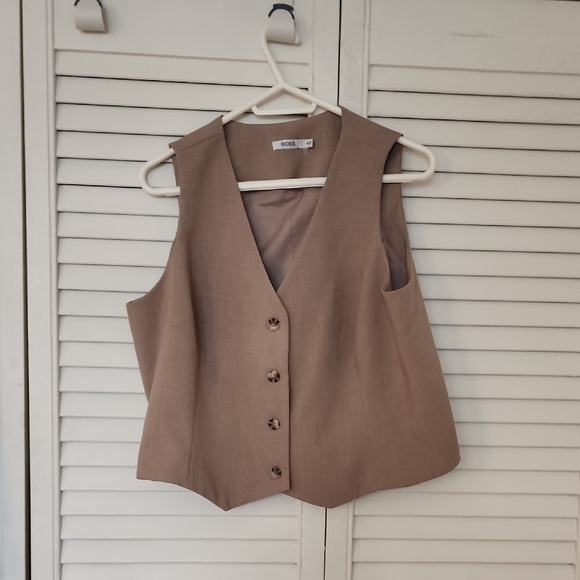 Ricki's Jackets & Blazers - Tan Button-Up Vest